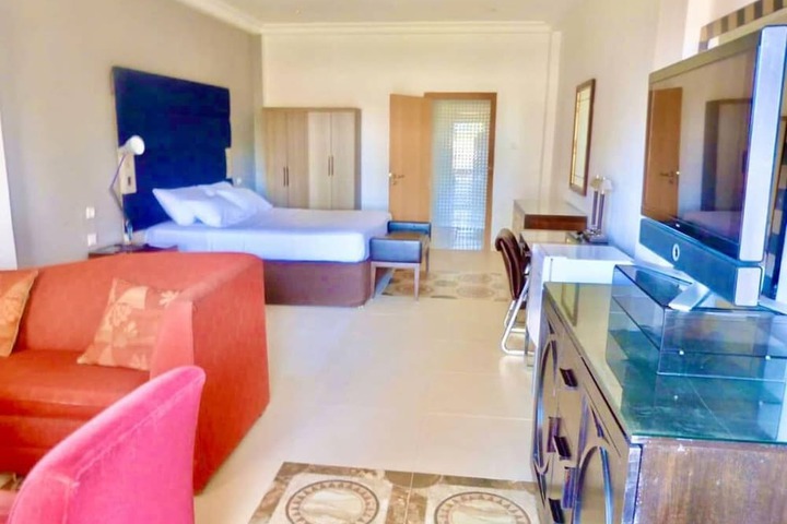 Room 3 of 14