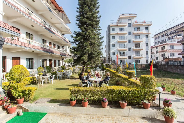 Hotel Exterior 26 of 29
