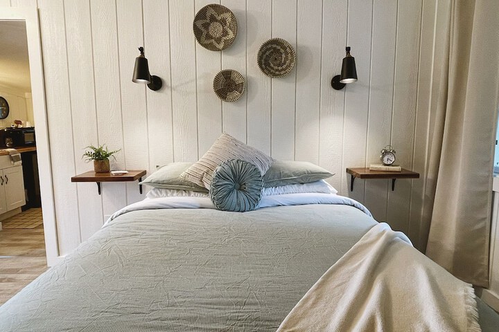 Room 28 of 70