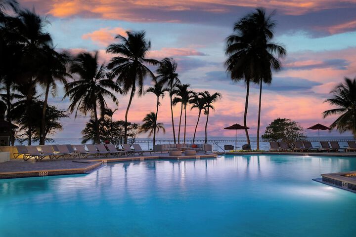 Pool Hotel