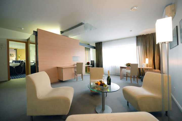Room 29 of 54