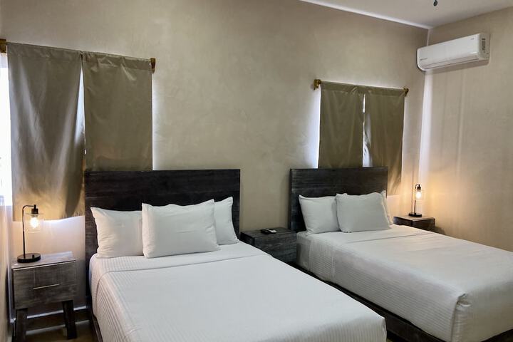 Room 16 of 25