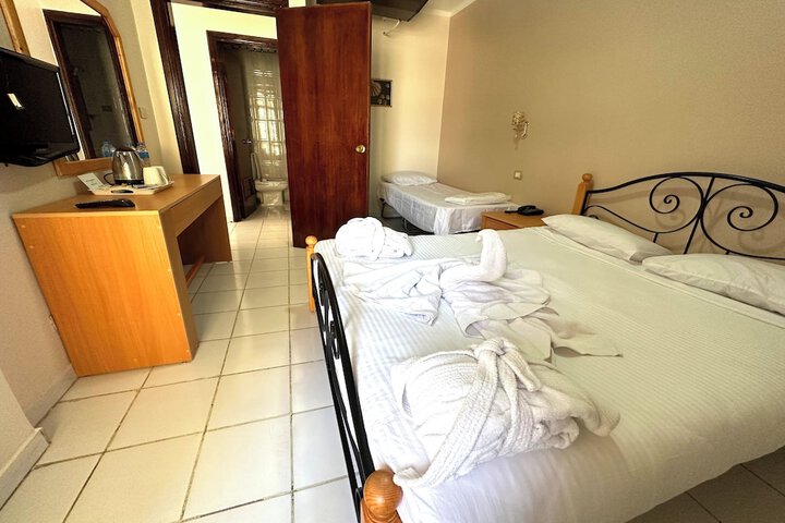 Room 47 of 120