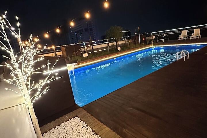 Pool 22 of 39