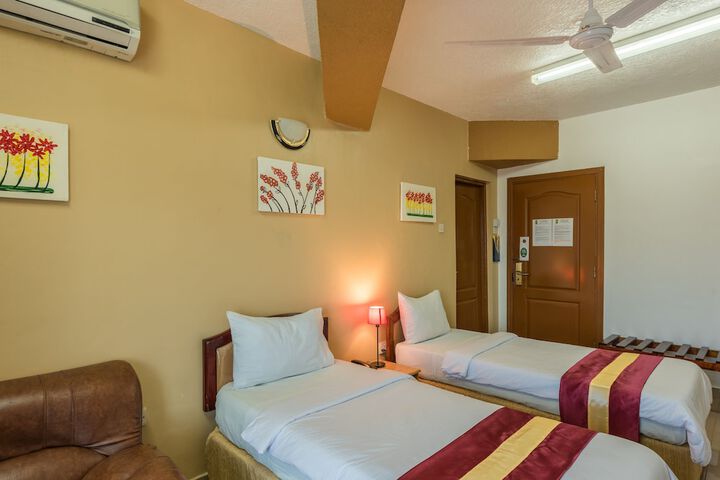 Room 20 of 49