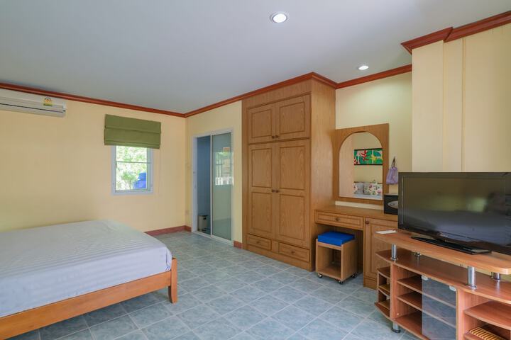 Room 5 of 45