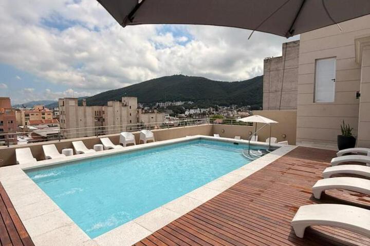 Hotel Alvarado Suites