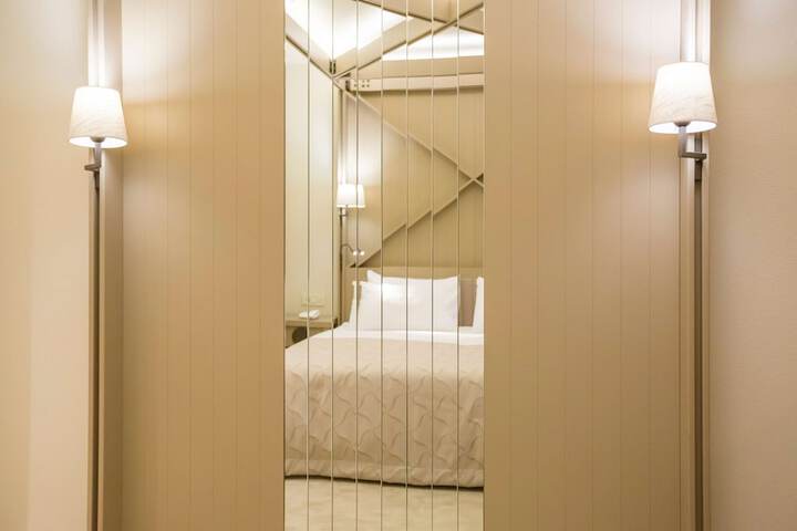 Room 15 of 167