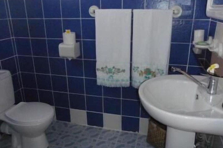 Room 15 of 32