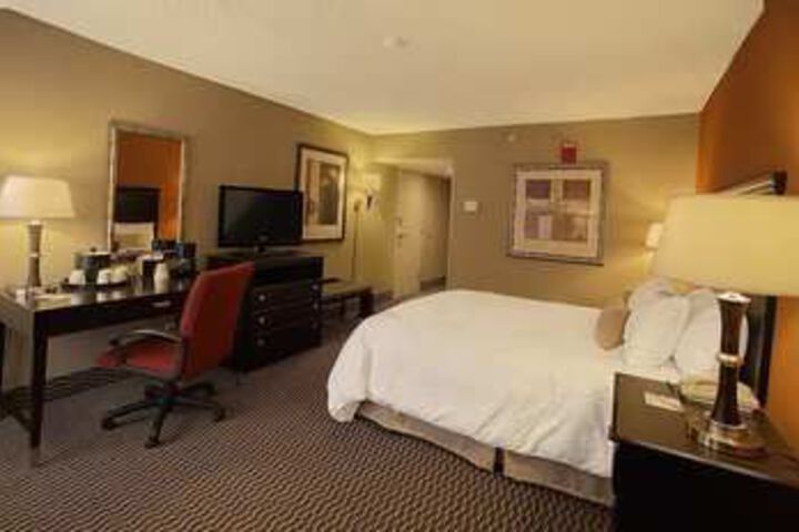 Room 17 of 27