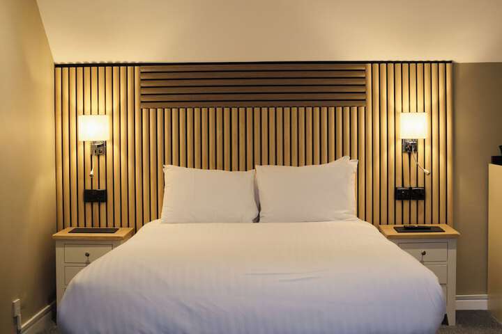 Room 53 of 116