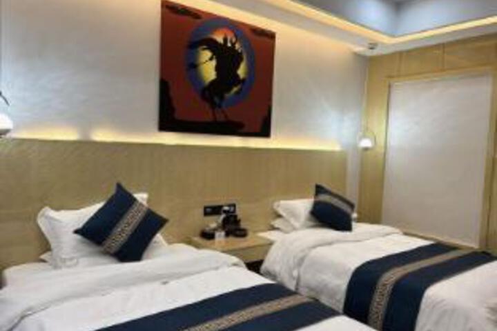 Room 9 of 9