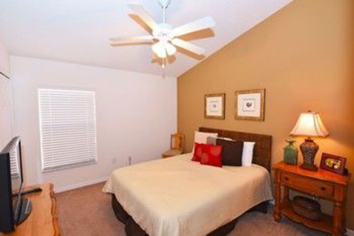 Room 8 of 25