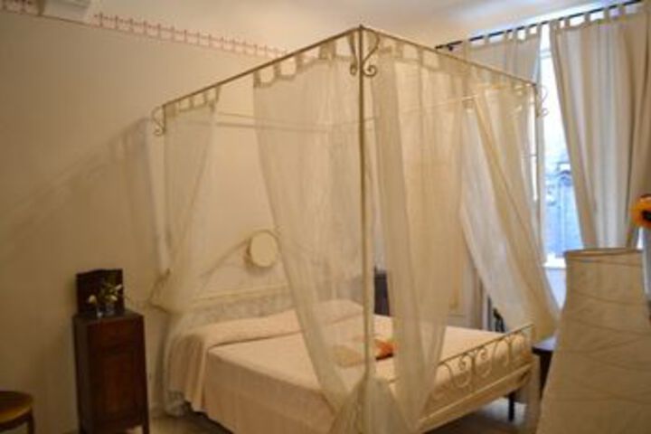 Room 16 of 35