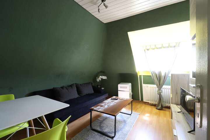 Room 28 of 70