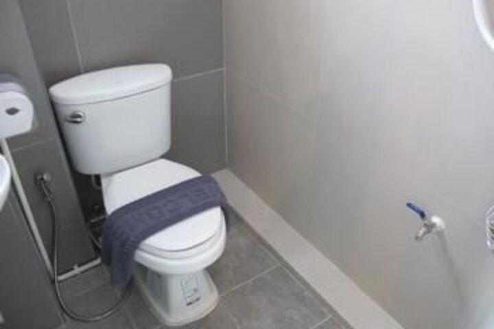 Room 3 of 18