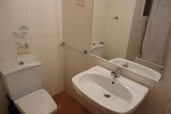 Room 2 of 15