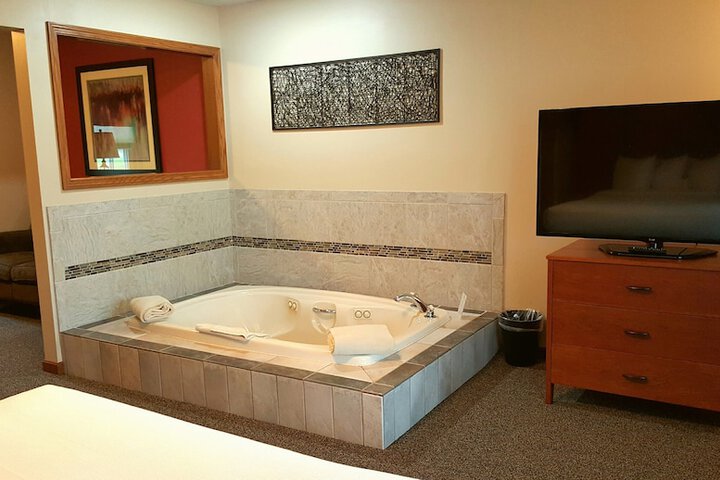 Jetted tub