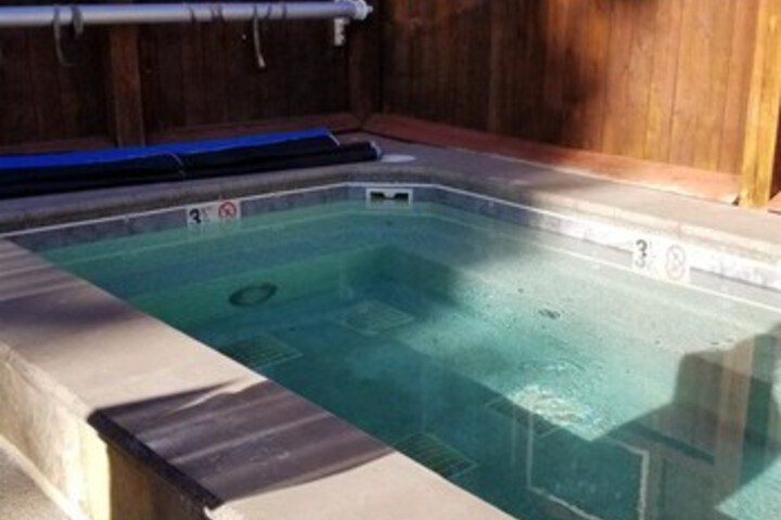 Pool 83 of 129
