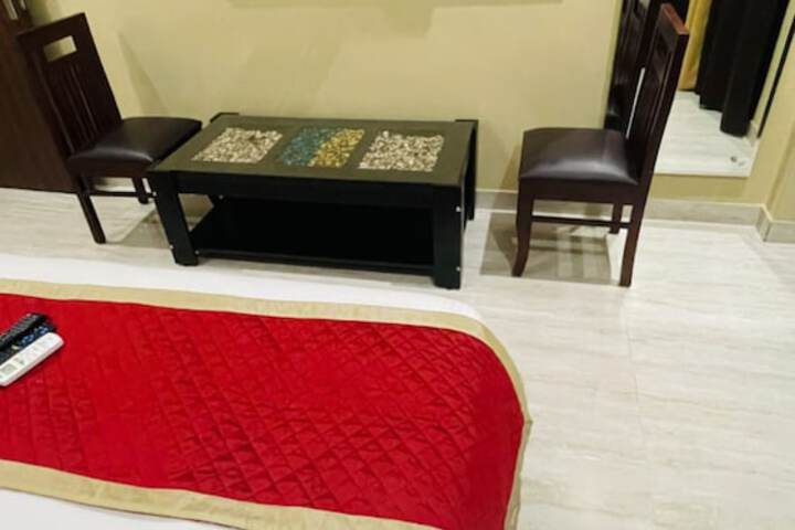 Room 7 of 20
