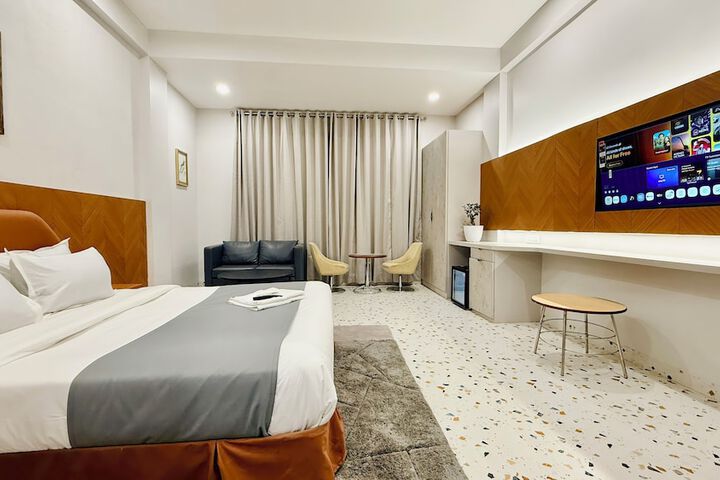 Room 62 of 92