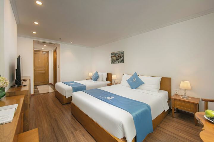 Room 9 of 72