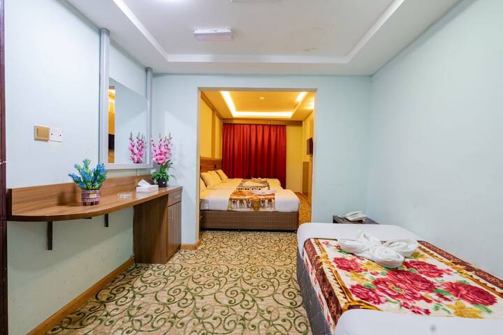 Room 16 of 26
