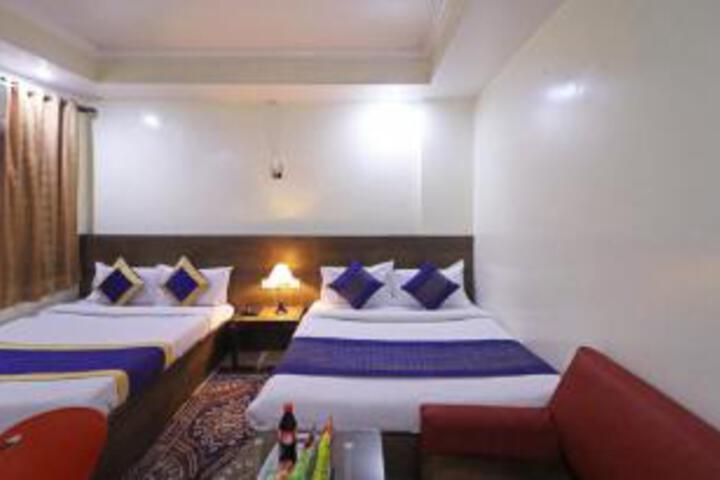Room 2 of 13