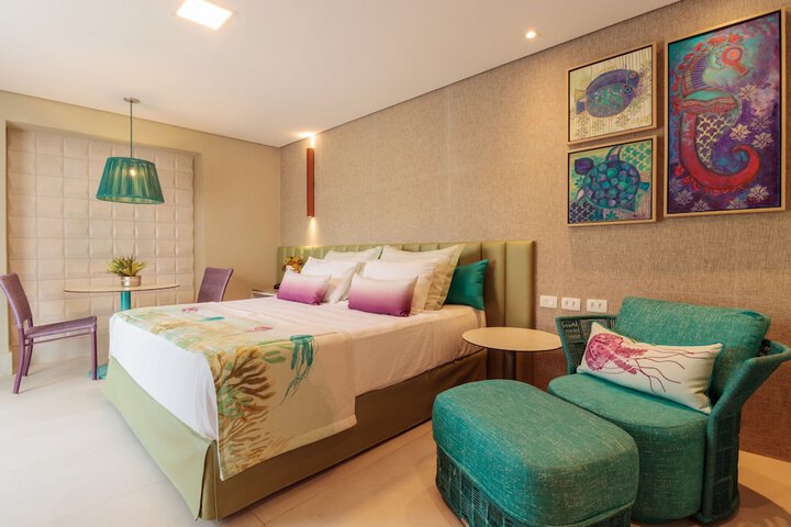 Room 8 of 125