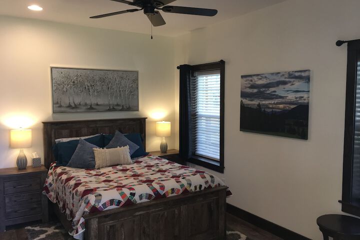 Room 7 of 9