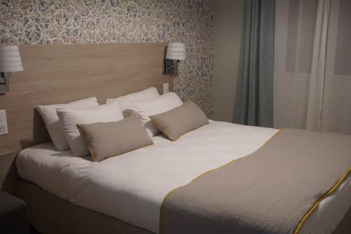 Room 7 of 47