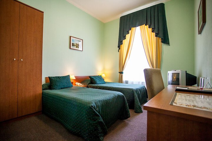 Room 8 of 59