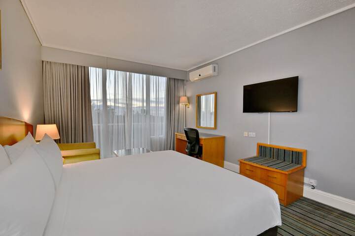 Room 68 of 184
