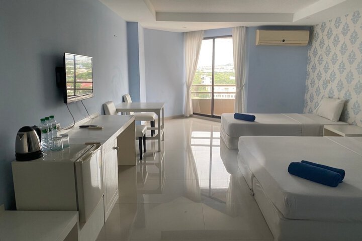 Room 18 of 26