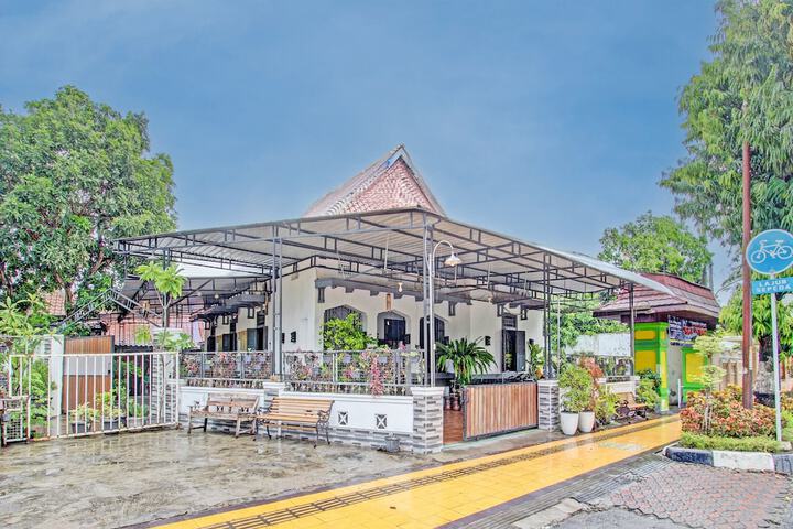 Hotel O YYs House Syariah