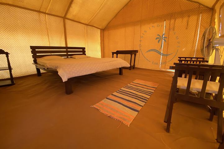 Room 8 of 11