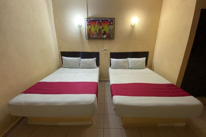 Room 9 of 30