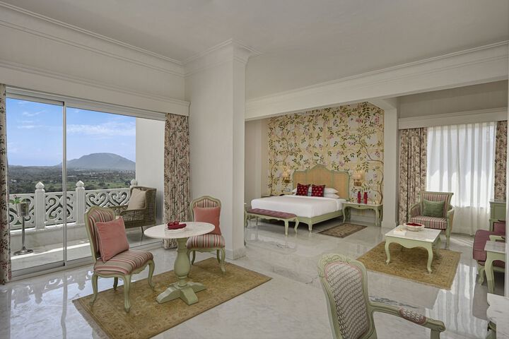 Room 3 of 19