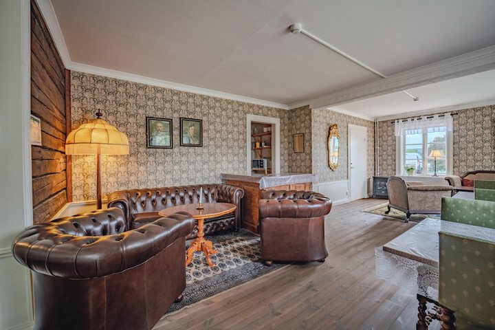 Hotel Interior 2 of 148