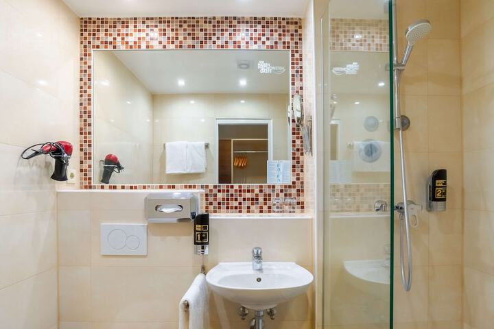 Clean Restrooms