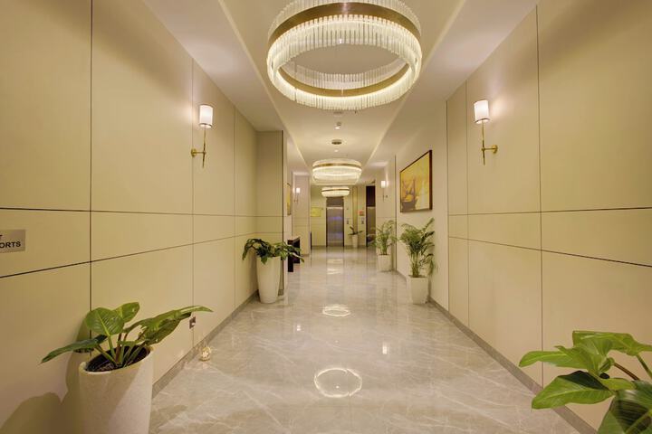 Hotel Interior 7 of 117