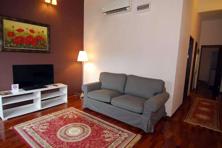 Room 14 of 27