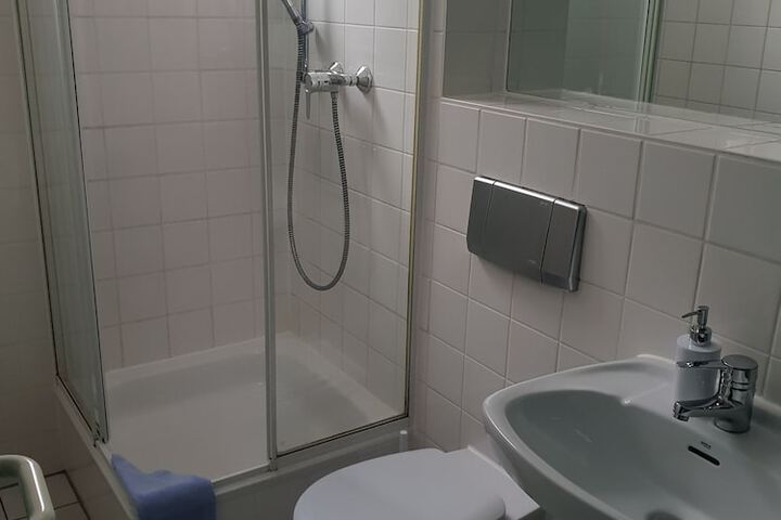 General 10 of 33