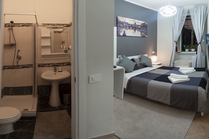 Room 16 of 48