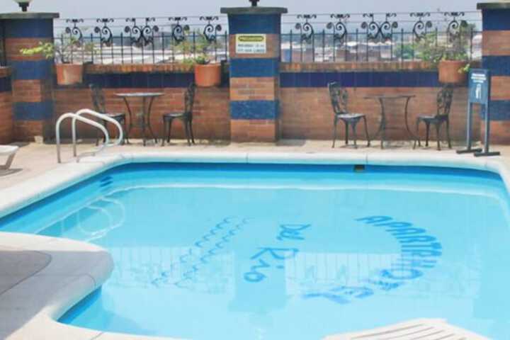 Pool 14 of 17