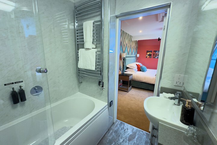 Room 40 of 69