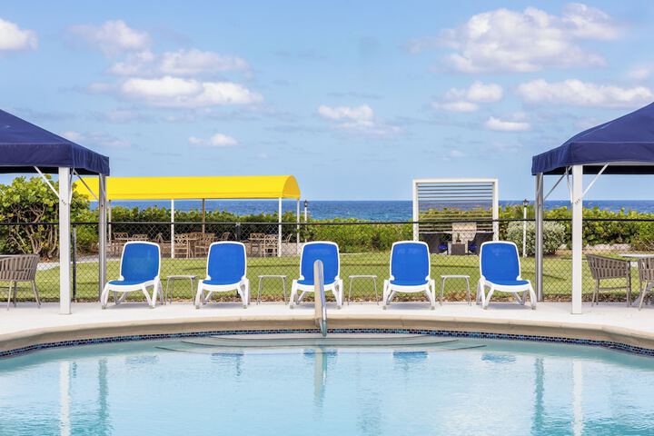 Pool 31 of 41