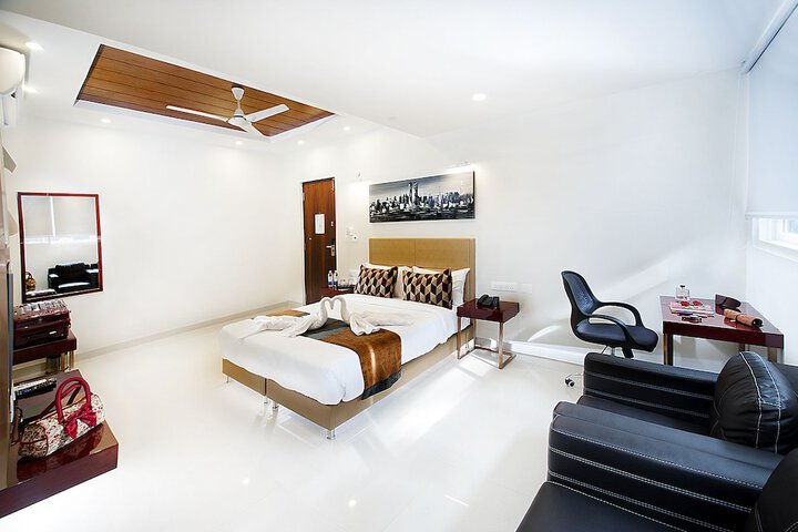 Room 2 of 13