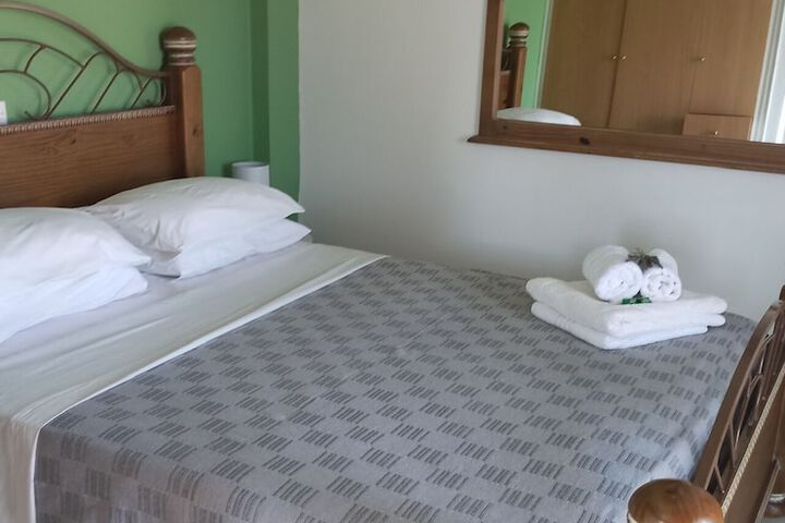 Room 14 of 81