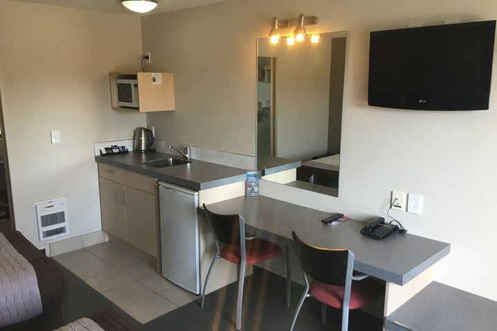 Room 5 of 34